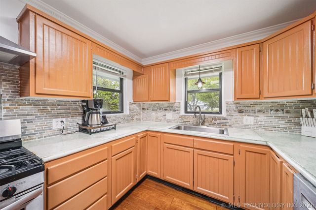 8899 E 171st Street S, Bixby, OK 74008