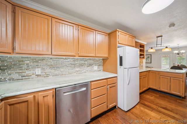 8899 E 171st Street S, Bixby, OK 74008