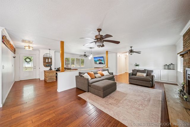 8899 E 171st Street S, Bixby, OK 74008