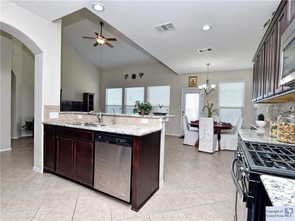 3029 Jacob LN, San Marcos, TX 78666