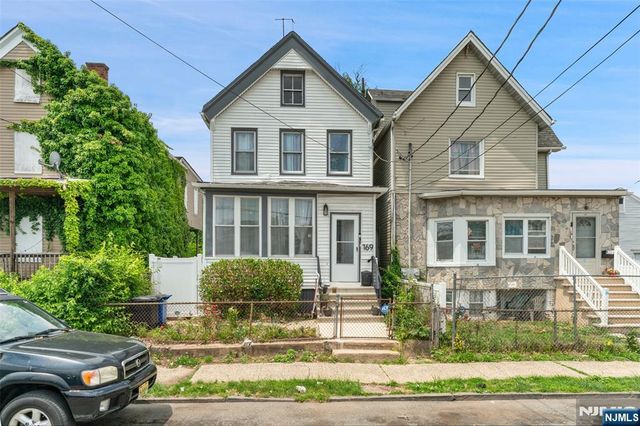 169 Oakwood Place, Orange, NJ 07050