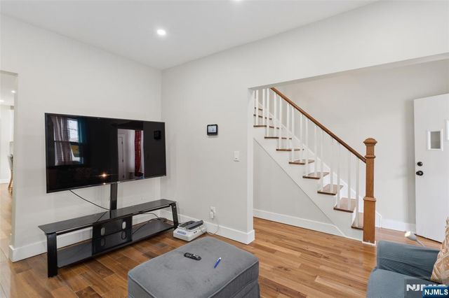 169 Oakwood Place, Orange, NJ 07050