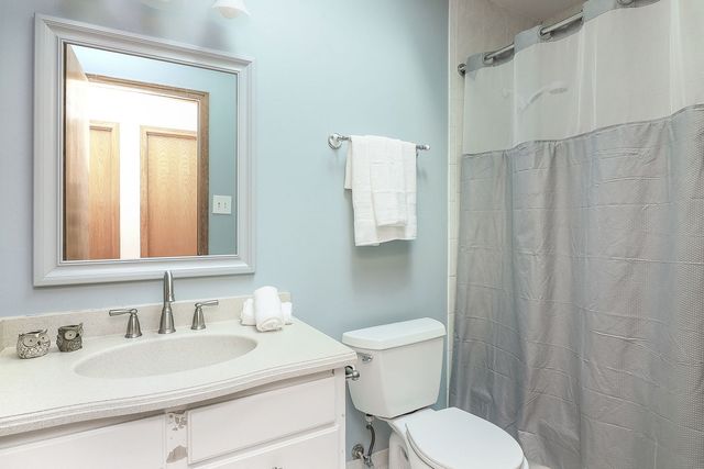 8124 Glenbrook Place, Tinley Park, IL 60487