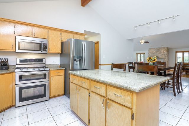 8124 Glenbrook Place, Tinley Park, IL 60487