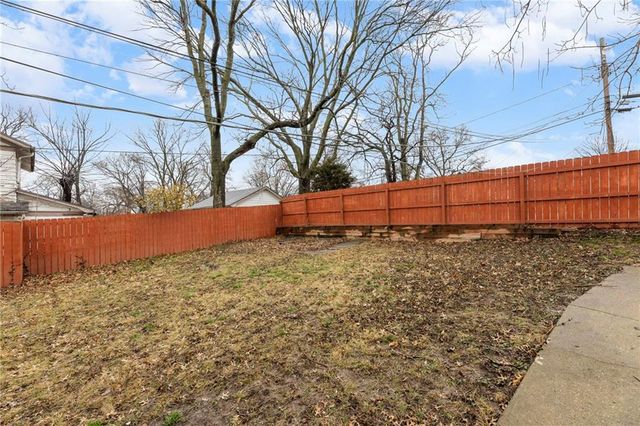 1213 N 29th Street, Kansas City, KS 66102