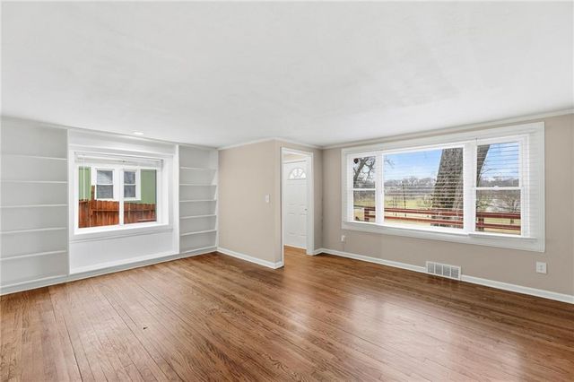 1213 N 29th Street, Kansas City, KS 66102