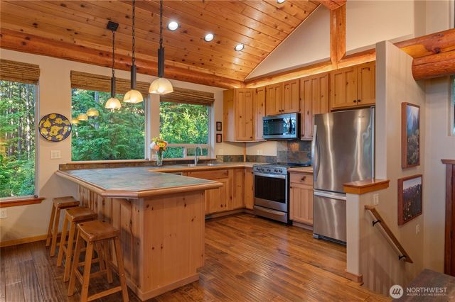31 E Bowsprit Lane, Union, WA 98592