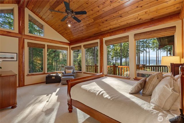 31 E Bowsprit Lane, Union, WA 98592