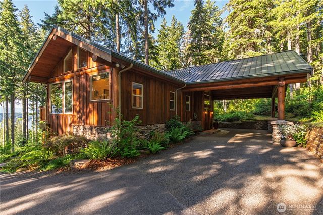 31 E Bowsprit Lane, Union, WA 98592