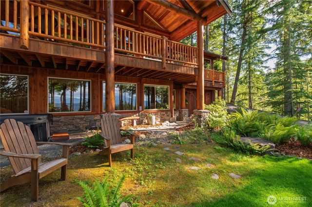 31 E Bowsprit Lane, Union, WA 98592