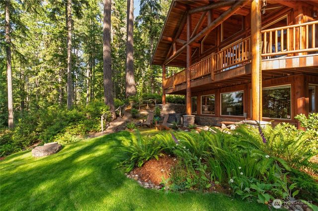 31 E Bowsprit Lane, Union, WA 98592