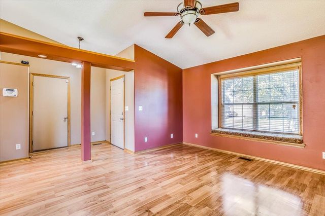 2421 S Cypress, Wichita, KS 67210
