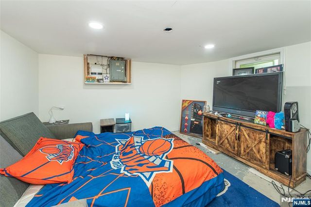 225 Elm Avenue, Bogota, NJ 07603