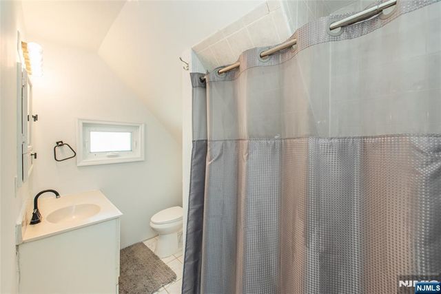225 Elm Avenue, Bogota, NJ 07603