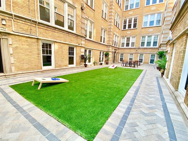 1110 W Glenlake Avenue 1, Chicago, IL 60660