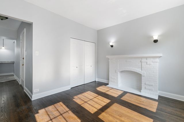 1110 W Glenlake Avenue 1, Chicago, IL 60660