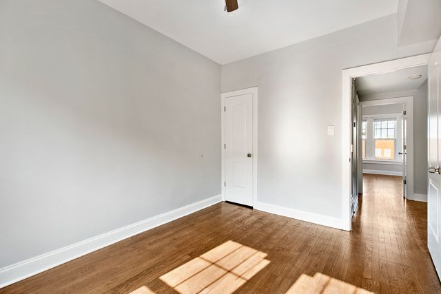 1110 W Glenlake Avenue 1, Chicago, IL 60660