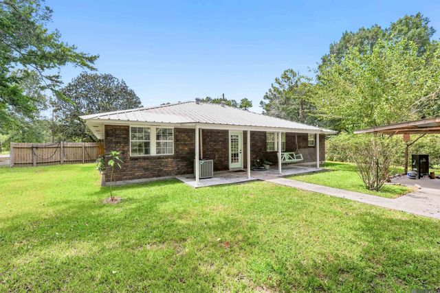 31276 Old River Rd, Denham Springs, LA 70726