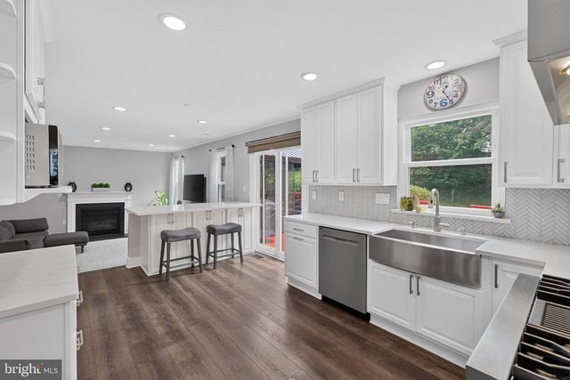 106 CHERRYWOOD TER, Gaithersburg, MD 20878