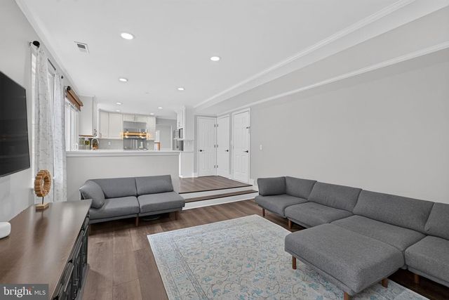 106 CHERRYWOOD TER, Gaithersburg, MD 20878