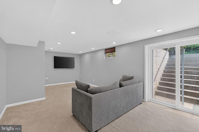 106 CHERRYWOOD TER, Gaithersburg, MD 20878