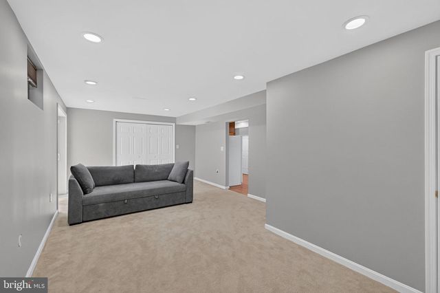 106 CHERRYWOOD TER, Gaithersburg, MD 20878