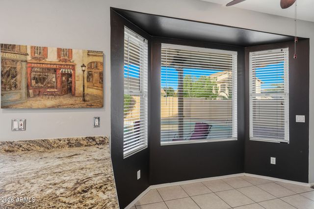 15625 S 6TH Avenue, Phoenix, AZ 85045