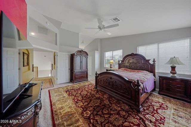 15625 S 6TH Avenue, Phoenix, AZ 85045