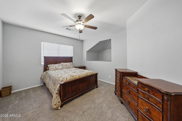 15625 S 6TH Avenue, Phoenix, AZ 85045