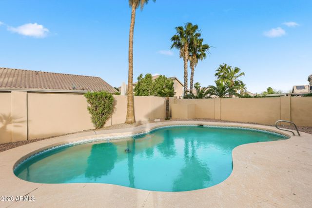 15625 S 6TH Avenue, Phoenix, AZ 85045