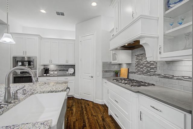 8808 Honeysuckle Drive, Argyle, TX 76226