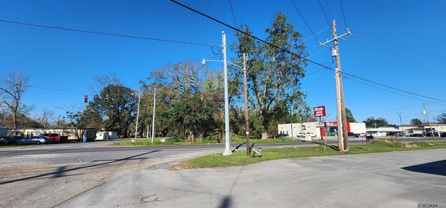 106 Rondinaud Rd, Donaldsonville, LA 70346
