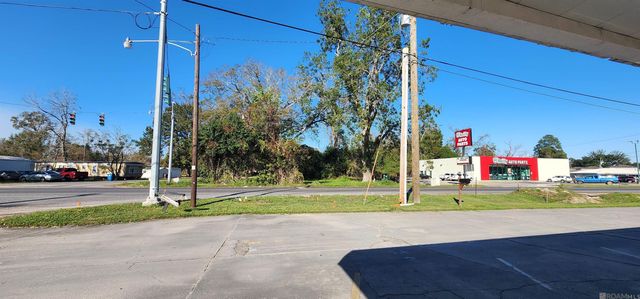 106 Rondinaud Rd, Donaldsonville, LA 70346