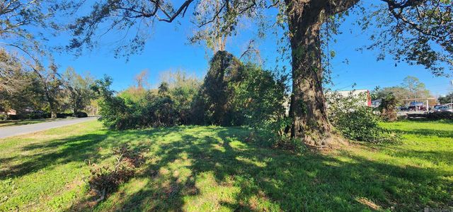 106 Rondinaud Rd, Donaldsonville, LA 70346