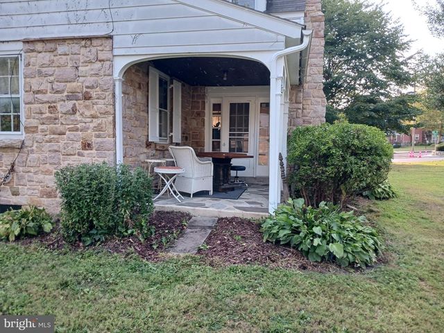 212 WOOD ST, Harrisburg, PA 17109