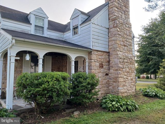 212 WOOD ST, Harrisburg, PA 17109