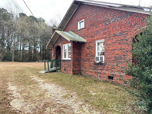109 S 2nd Street, Lilesville, NC 28091