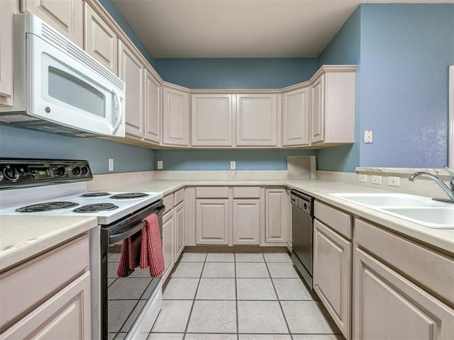 1813 NW 161st Place, Edmond, OK 73013