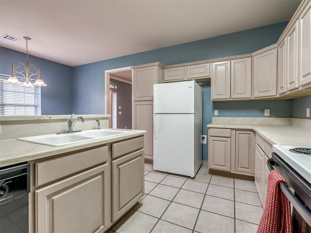 1813 NW 161st Place, Edmond, OK 73013