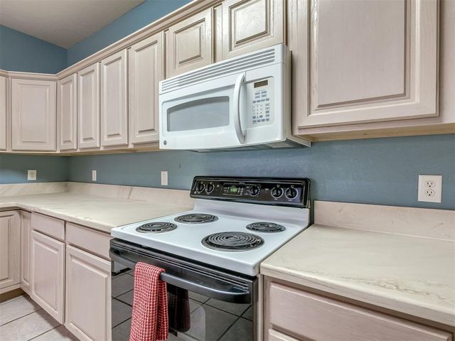 1813 NW 161st Place, Edmond, OK 73013