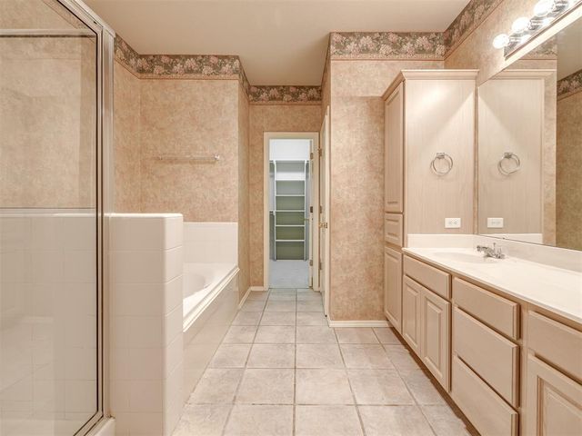 1813 NW 161st Place, Edmond, OK 73013
