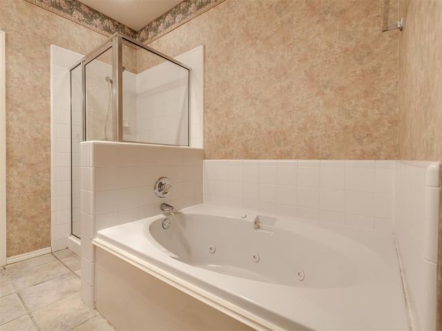 1813 NW 161st Place, Edmond, OK 73013