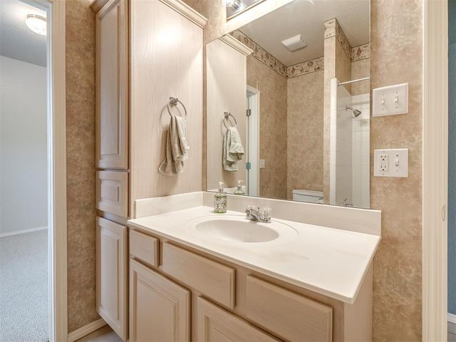 1813 NW 161st Place, Edmond, OK 73013