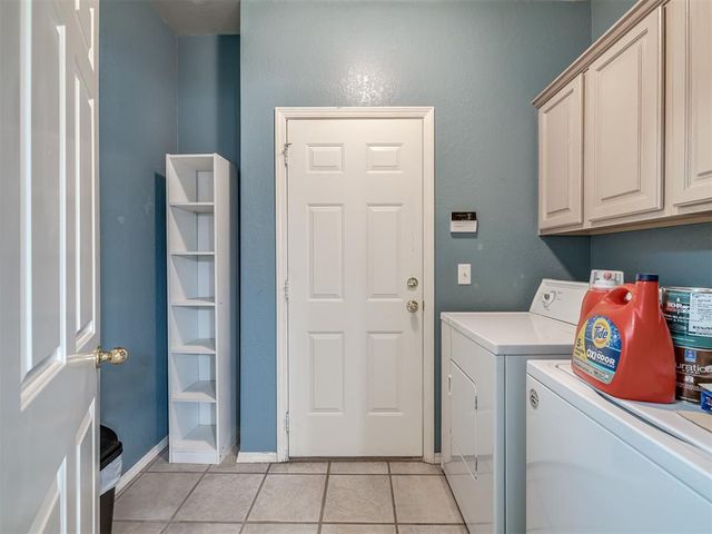 1813 NW 161st Place, Edmond, OK 73013