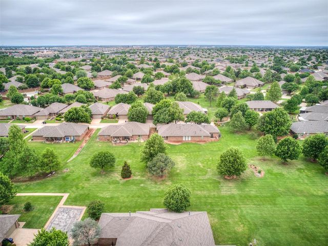 1813 NW 161st Place, Edmond, OK 73013