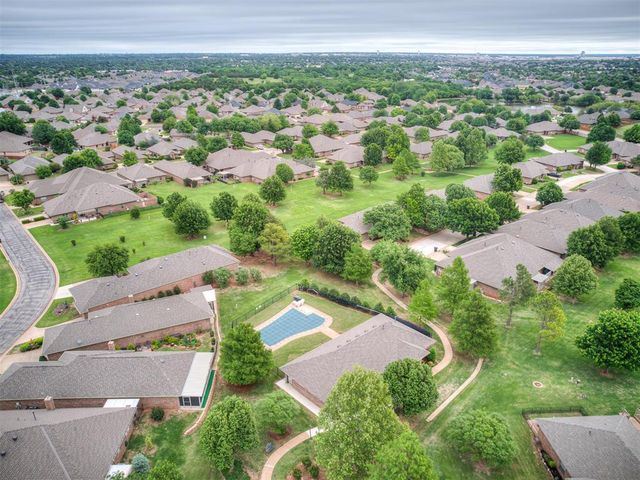 1813 NW 161st Place, Edmond, OK 73013