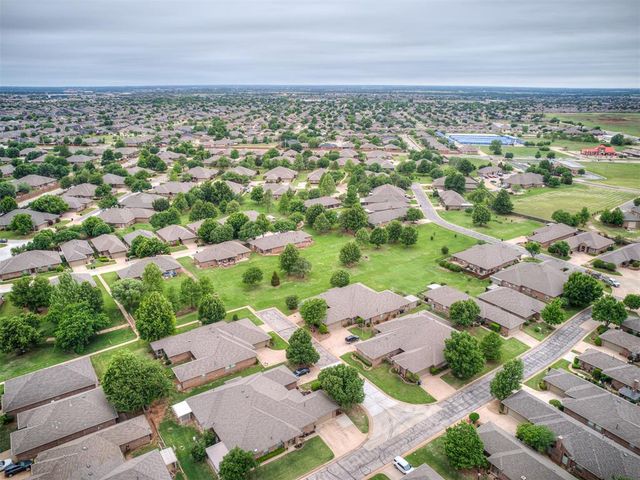 1813 NW 161st Place, Edmond, OK 73013