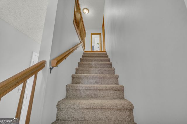 395 Round Table Road, Athens, GA 30606