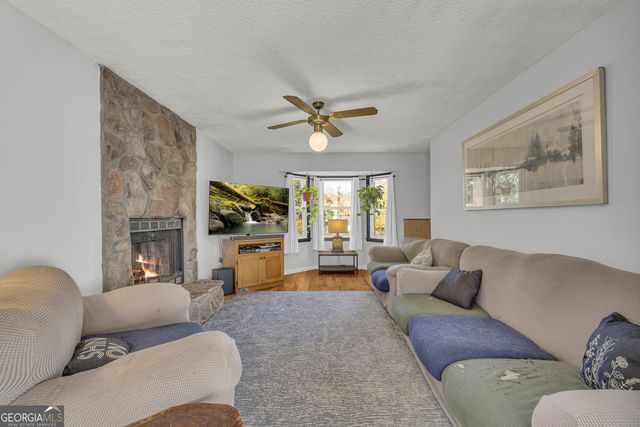 395 Round Table Road, Athens, GA 30606