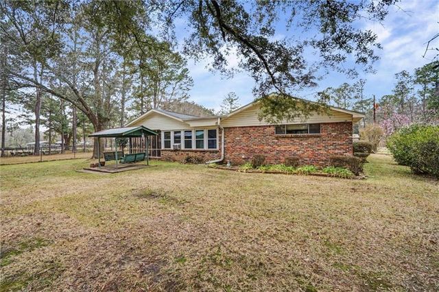 517 Simms Drive, Saraland, AL 36571